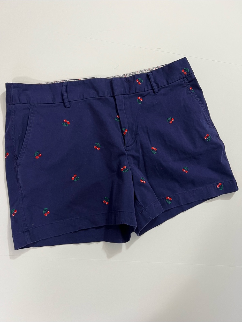 Jones & Co Jones New York Embroidered Cherries Shorts Womens Size 12 Pockets
